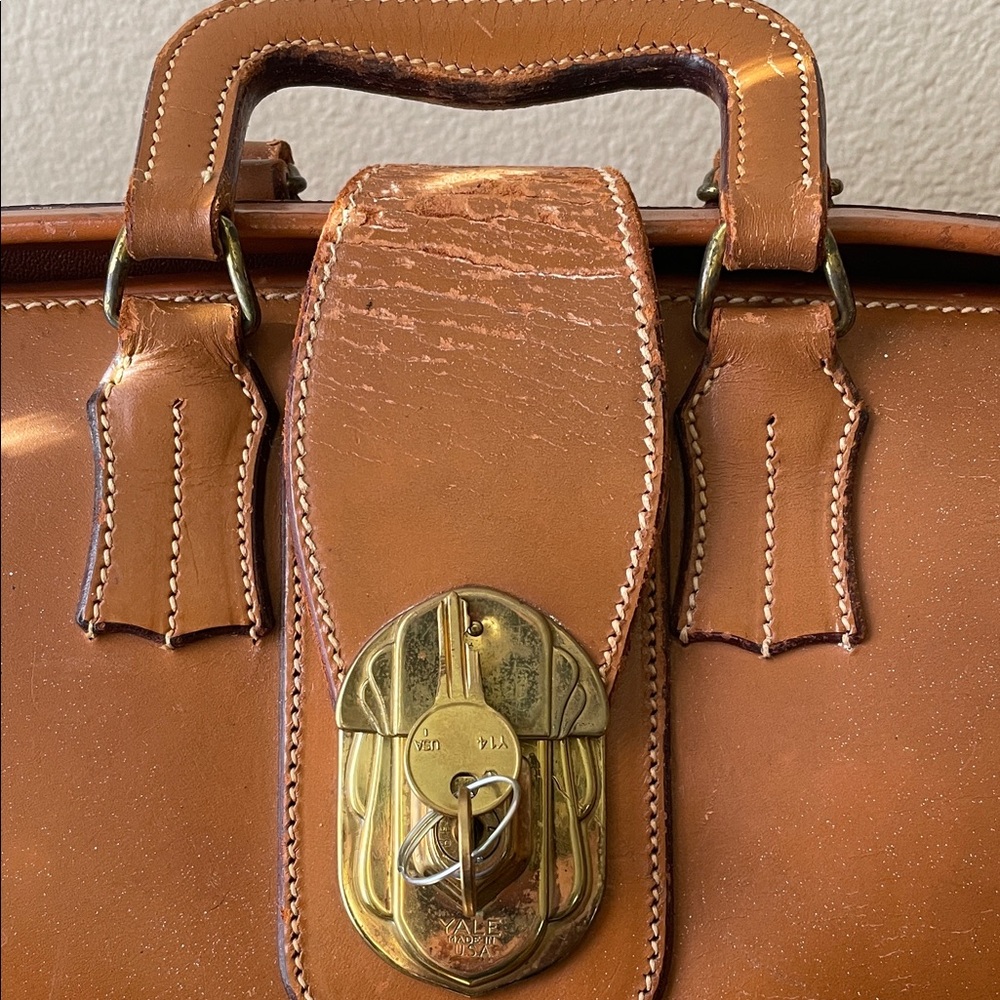 Vintage Tan Leather Brief/Doctor Case - Picture 2 of 7